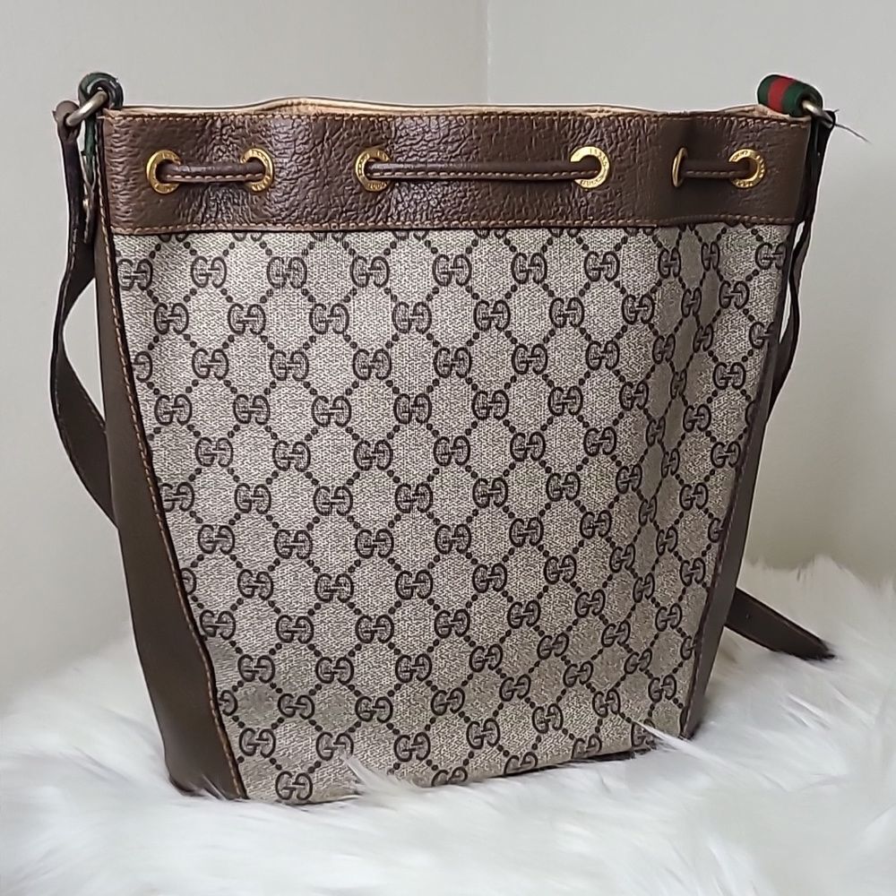 💯 Authentic Gucci Bucket Bag 🍀 - Picture 11 of 14